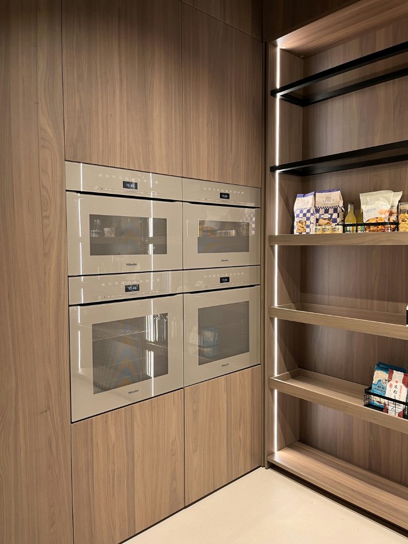 Wall ovens