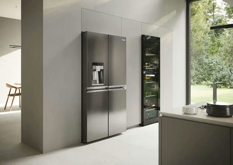 Freestanding refrigerator