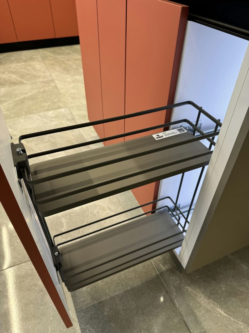Pull-out spice rack