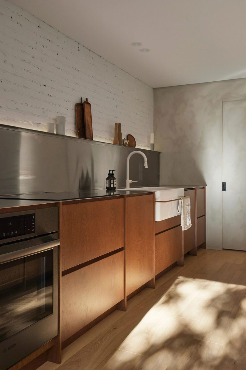 Stainless steel countertop in kitchen design
