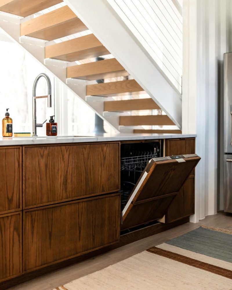 Panel-ready dishwasher