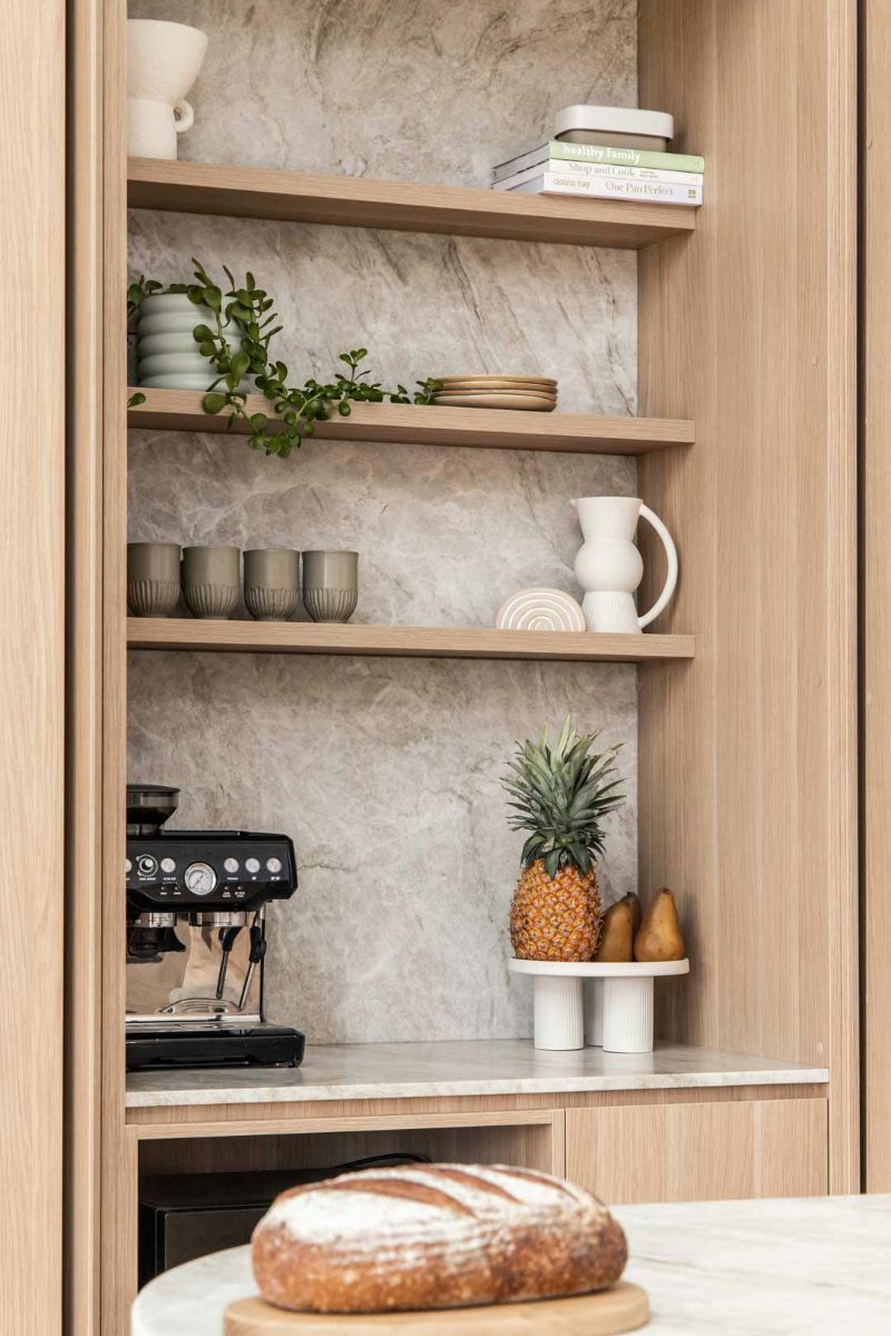 Appliance garage with pocket doors