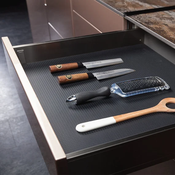 Non-slip mats for drawers