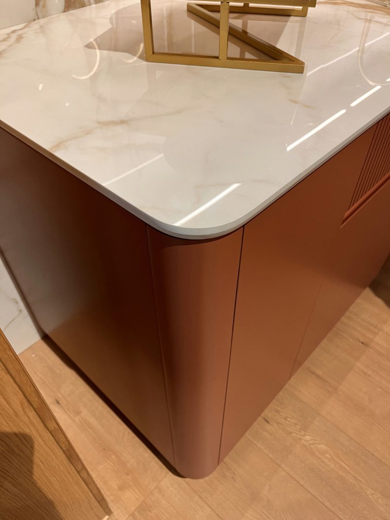 Curved kitchen island