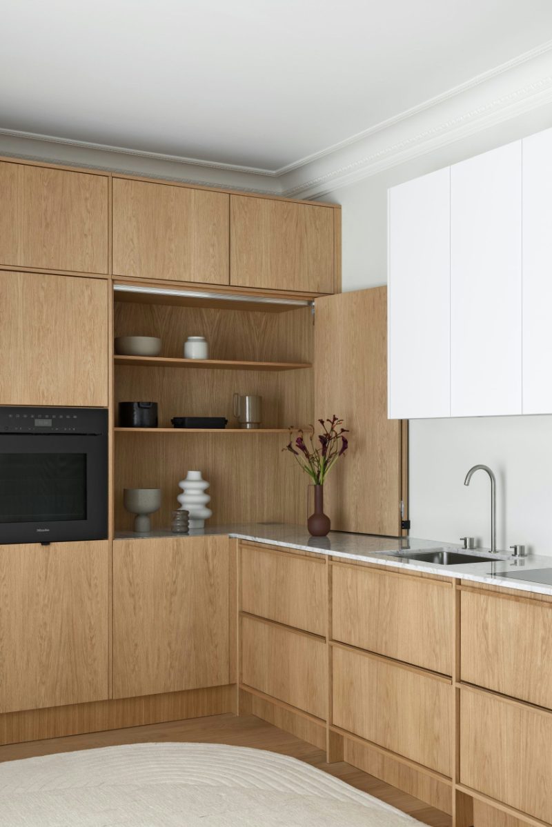 Sliding door appliance garage