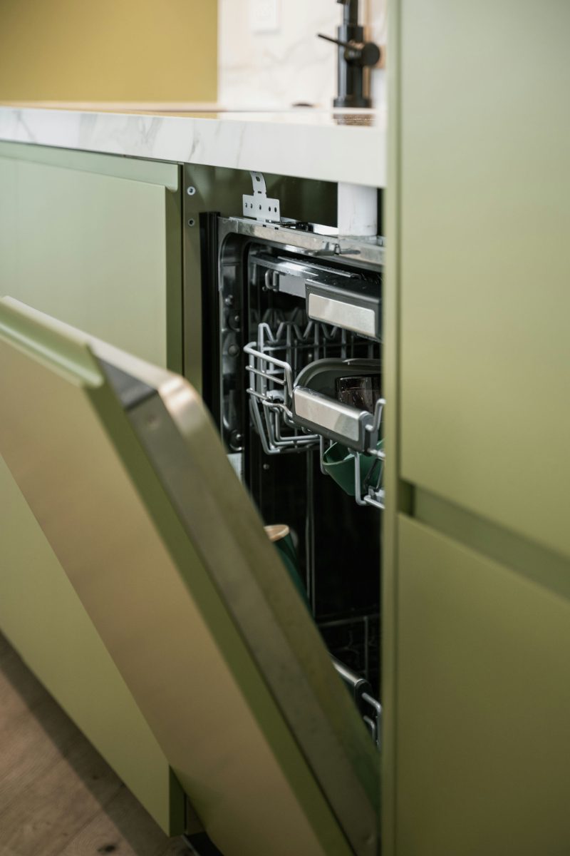 Integrated dishwasher