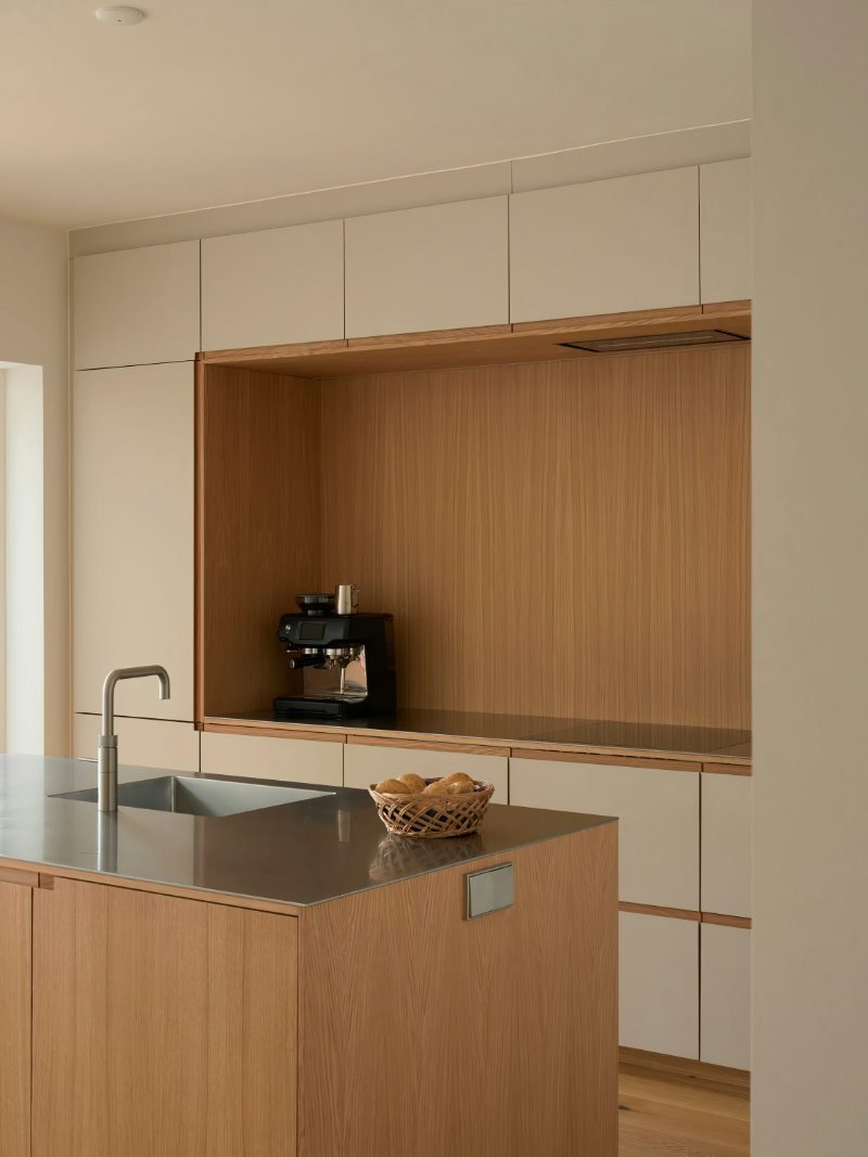 Stainless steel countertop