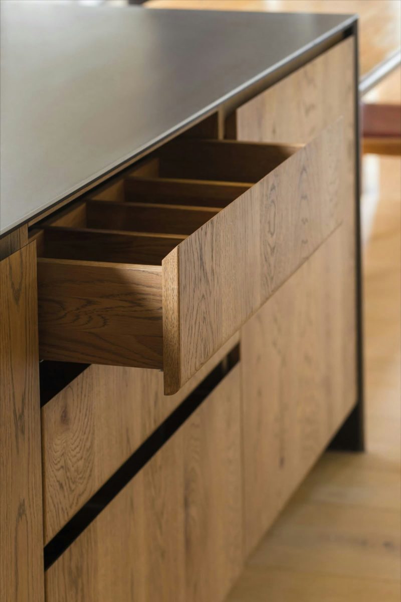 Beveled edge drawer