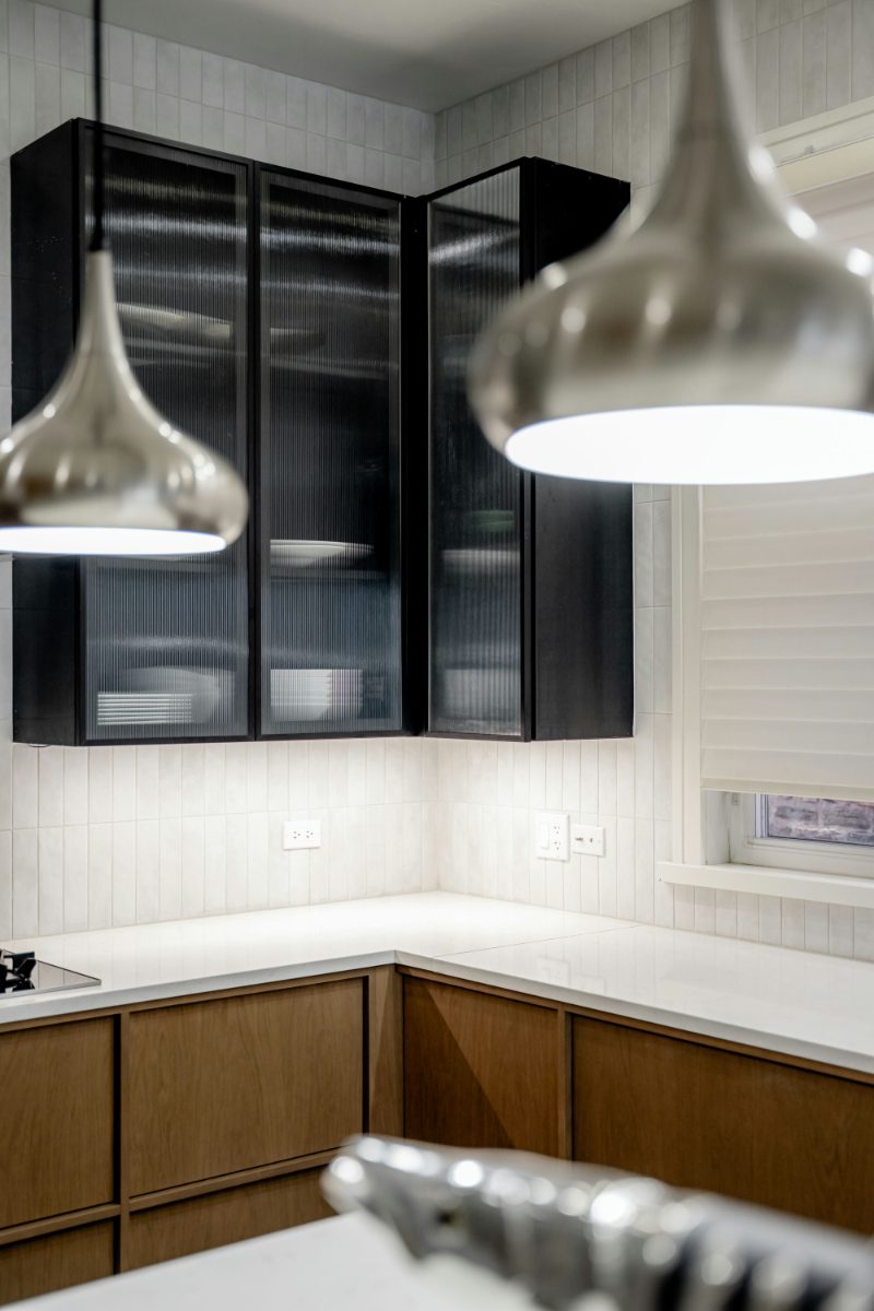 Under-cabinet lighting 
