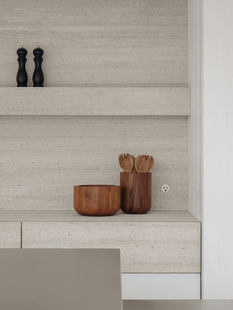 Outlets in the kitchen design
