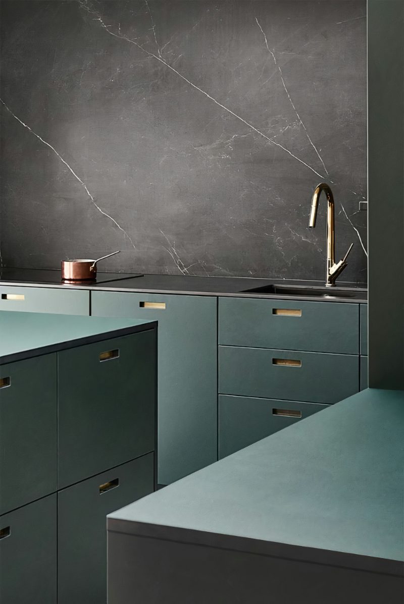 Cutout handle