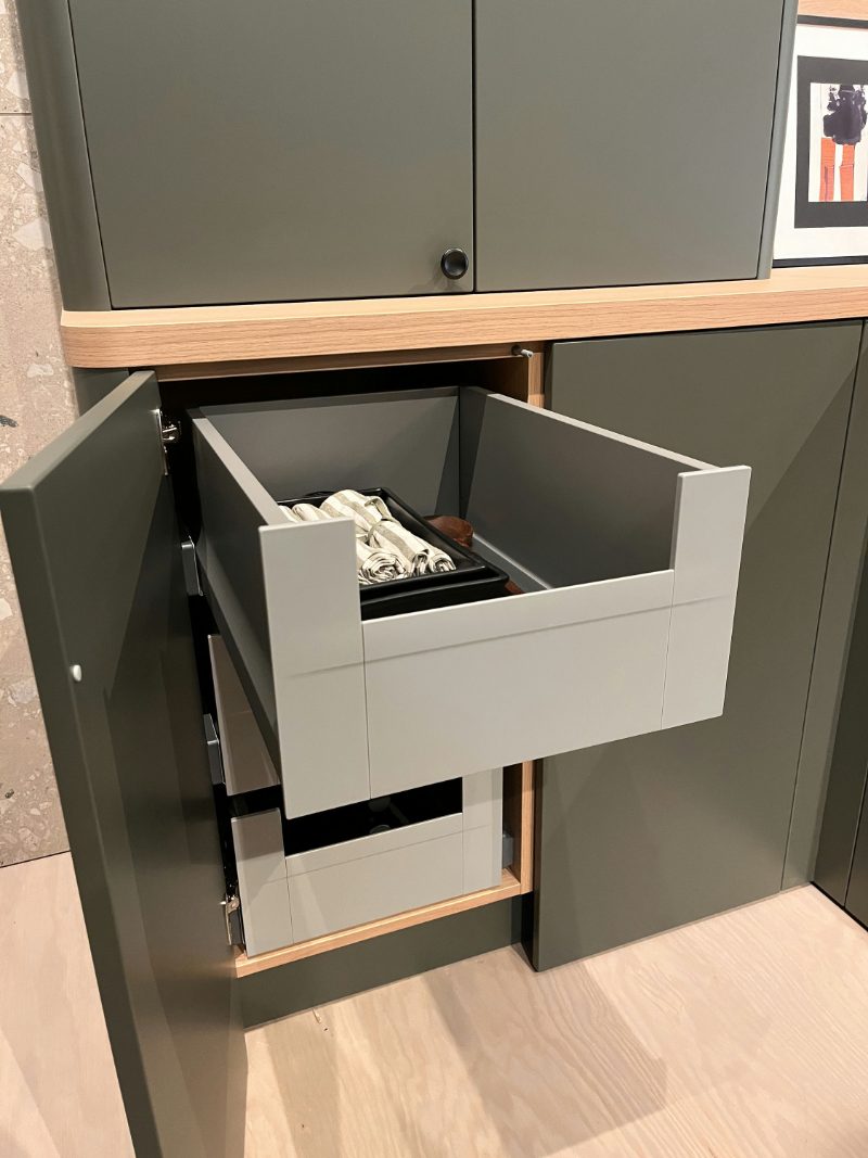Metal drawers