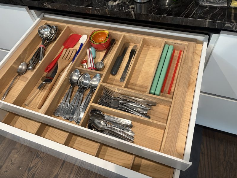 Wooden cutlery tray 