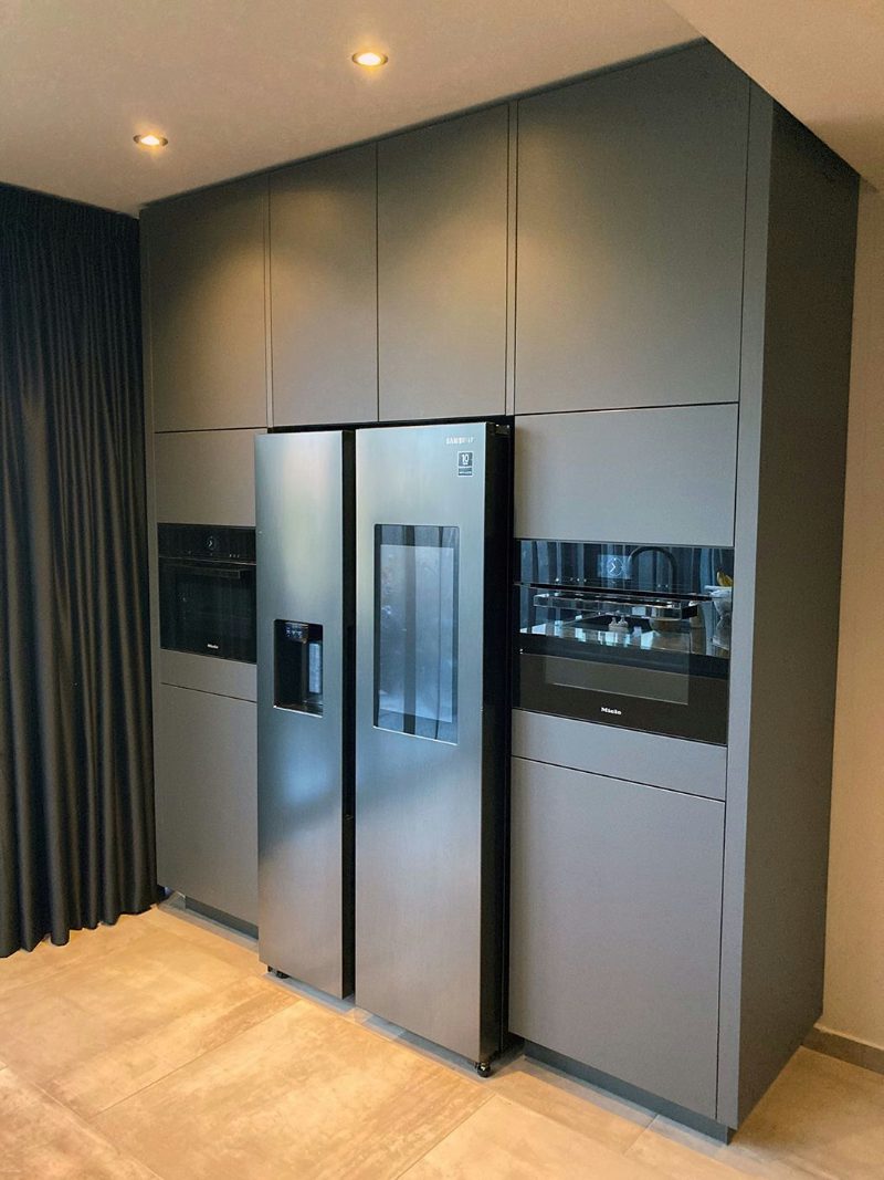 Counter-depth refrigerator