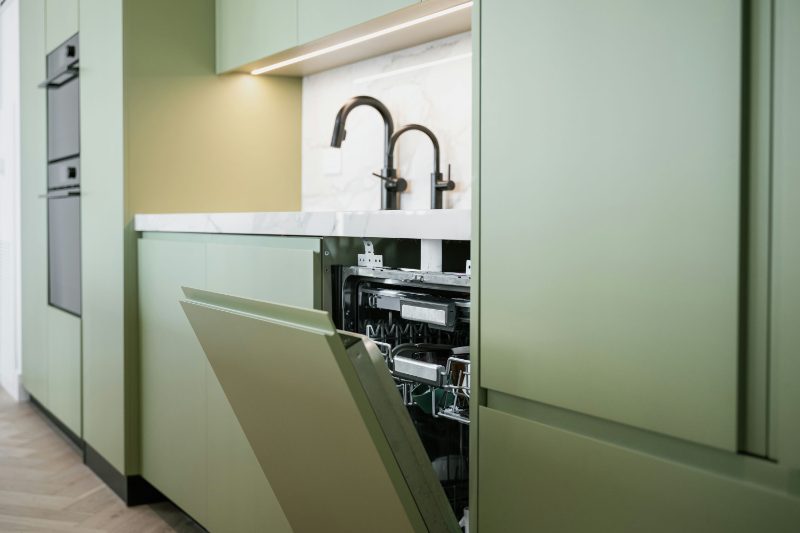 J-pull cabinet