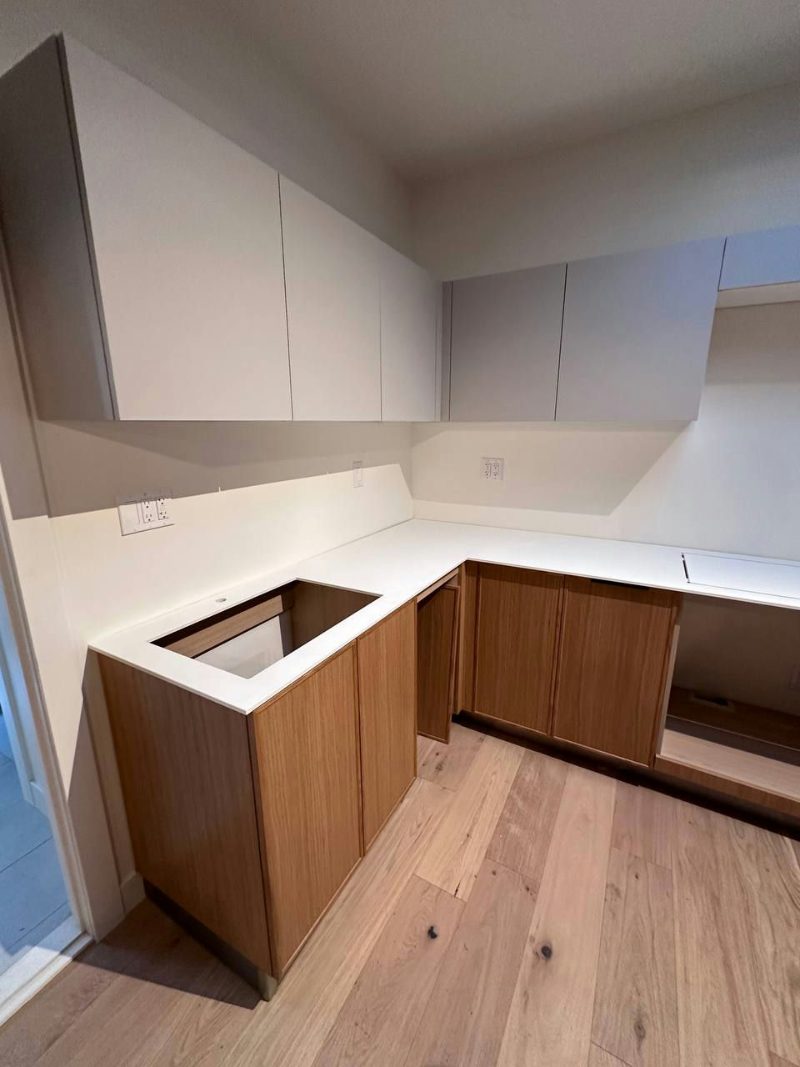 Rift Oak Slim Shaker Kitchen